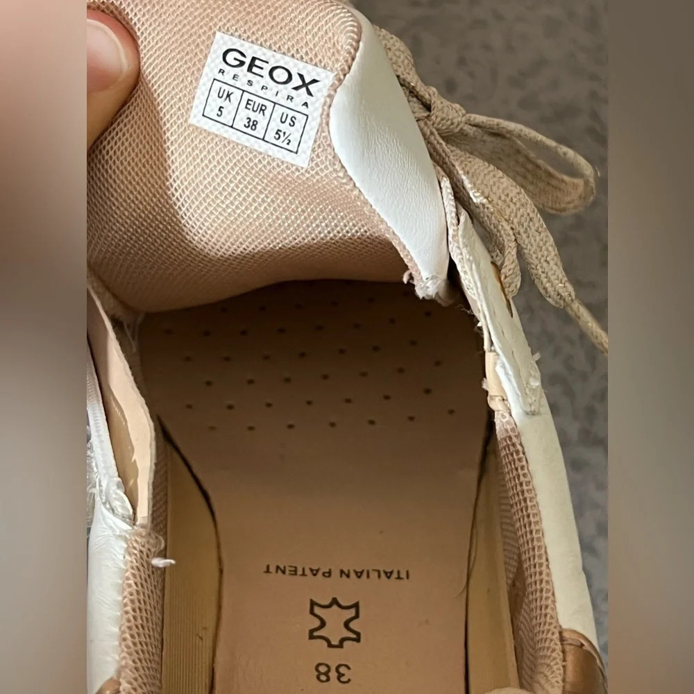 Geox Respira Nashik Junior in Whit & Rose Gold size EU38 5.5 US sneakers - Picture 8 of 10
